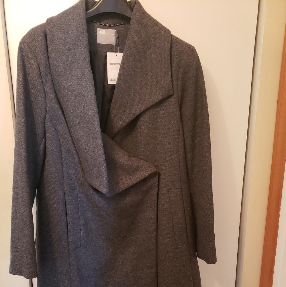 Coat - Picture 2 of 2